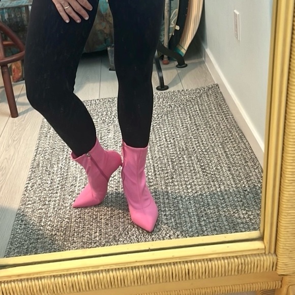 💞Eloquii HoT PiNk,Neoprene ankle boots, size 9W,Designed to Impress, Exclt Con. - Picture 9 of 12